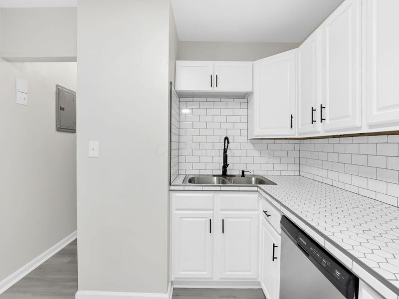 3871 Glenfield Road, Columbus, OH 43232 Photo 18