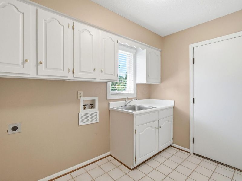 5928 Saint Fillans Court W, Dublin, OH 43017 Photo 28