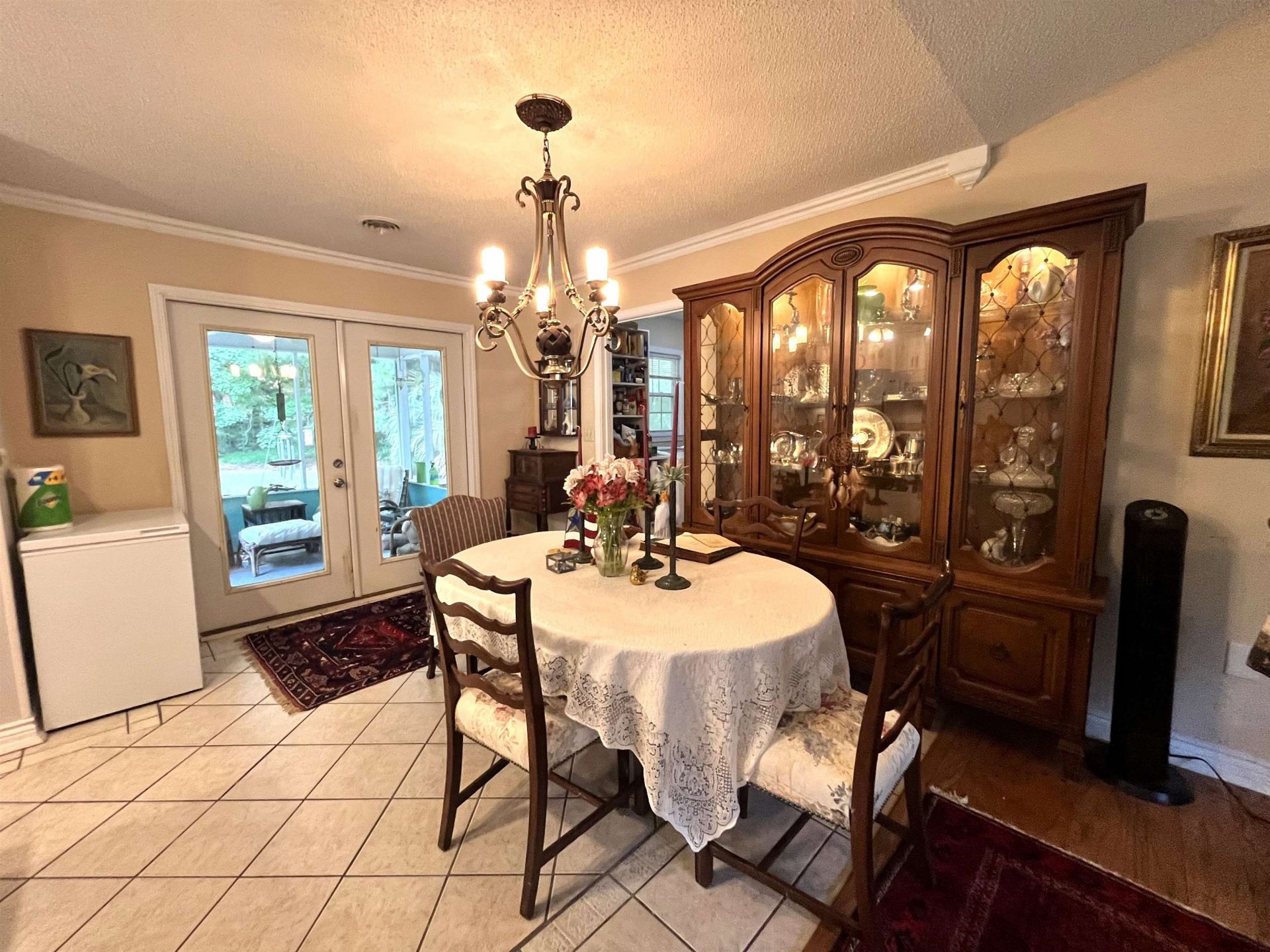 305 Troon Ln. Photo 12