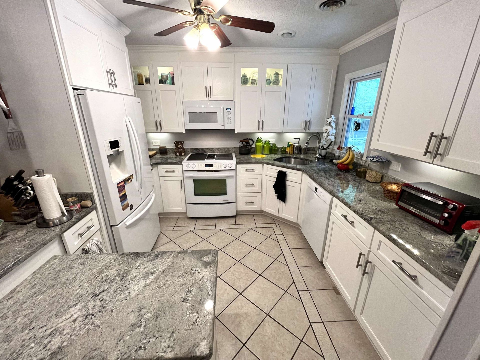305 Troon Ln. Photo 5