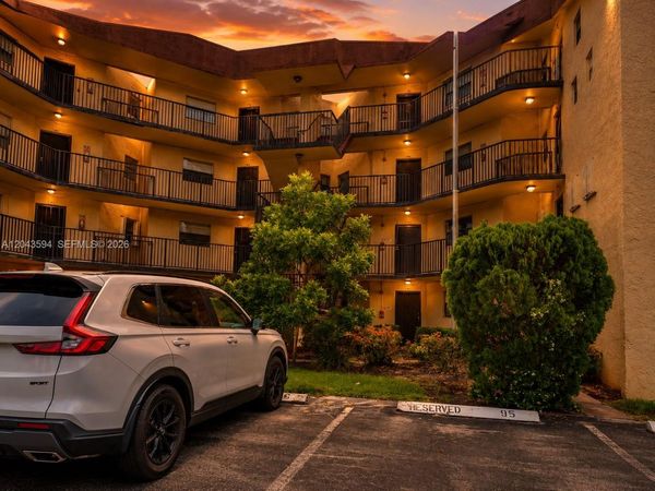 6855 W Broward Blvd, Unit 201, Plantation, FL 33317
