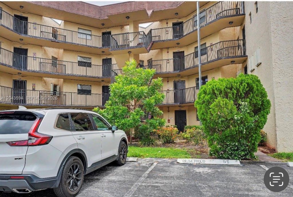 6855 W Broward Blvd, Unit 201, Plantation, FL 33317 Photo