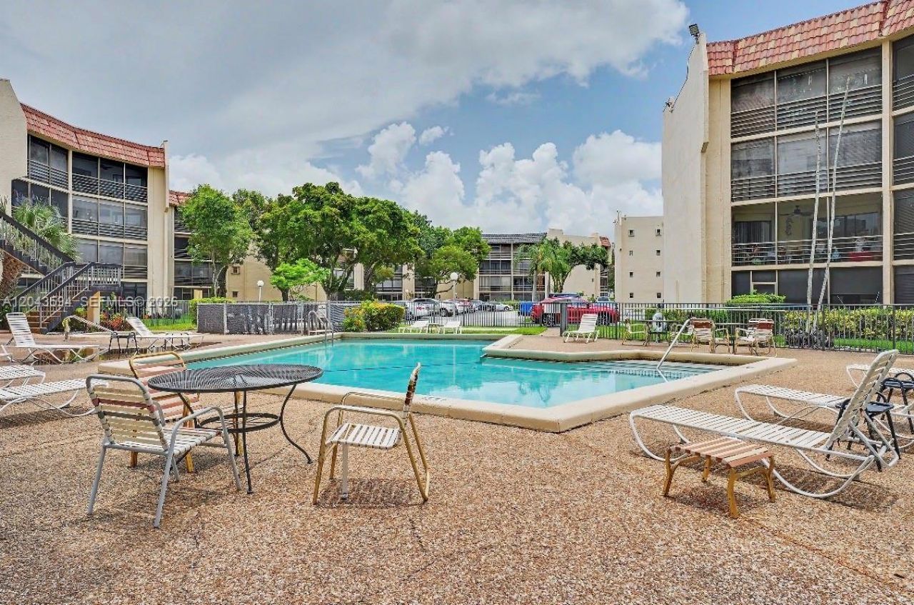 6855 W Broward Blvd, Unit 201, Plantation, FL 33317 Photo