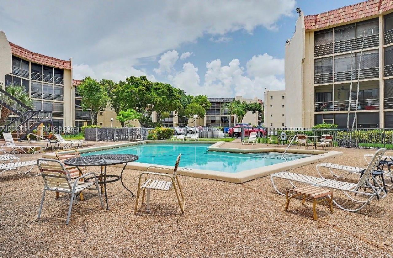 6855 W Broward Blvd, Unit 201, Plantation, FL 33317 Photo