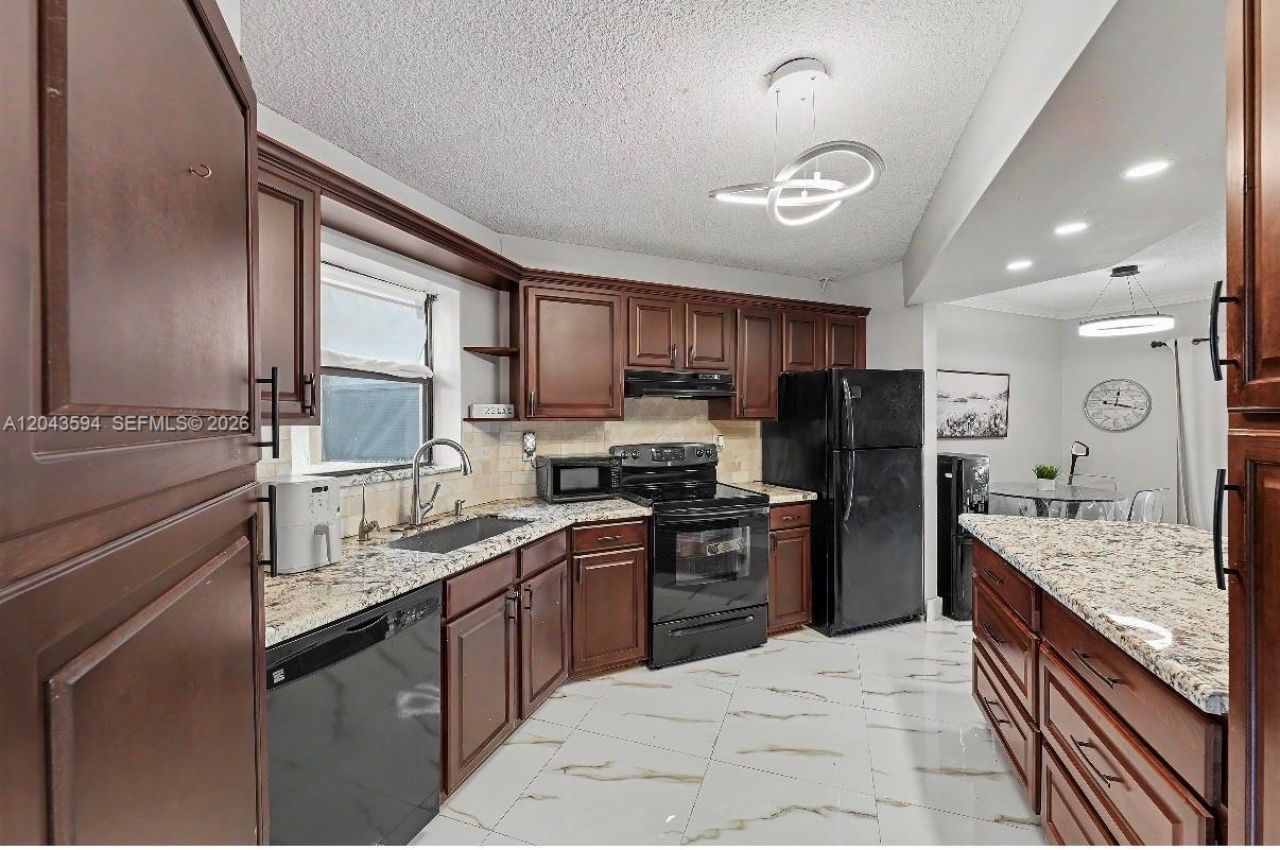 6855 W Broward Blvd, Unit 201, Plantation, FL 33317 Photo