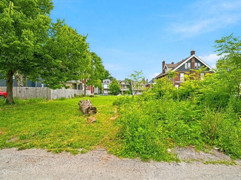 921 S Champion Avenue , Columbus, OH 43206 Photo 8