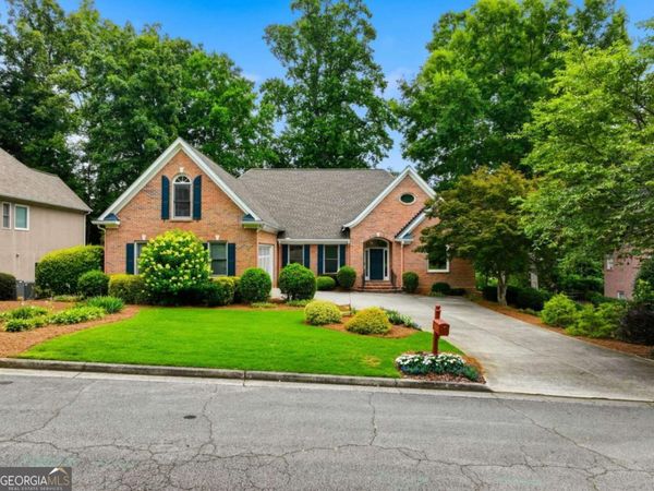 1085 Waterbury Close, Powder Springs, GA 30127