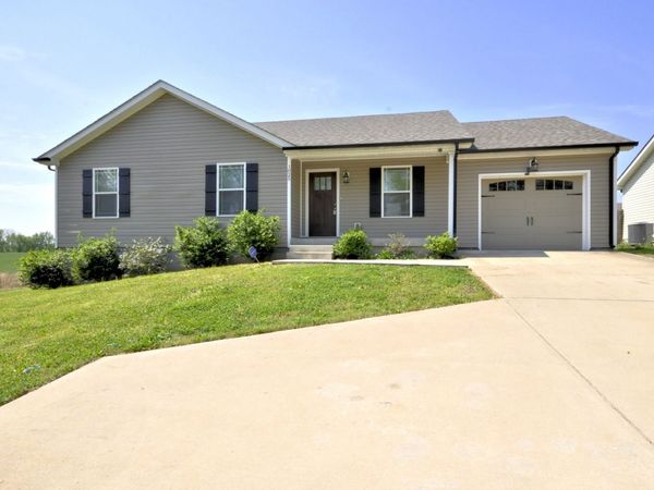 1025 Hugh Hunter Rd , Oak Grove, KY 42262