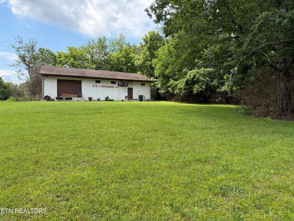 424 Cook Rd , Crossville, TN 38555