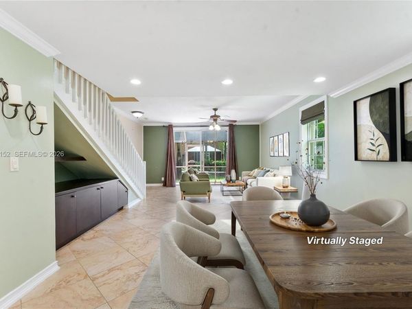 1552 Barcelona Way , Unit 6-19, Weston, FL 33327