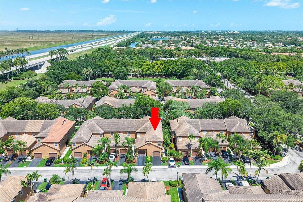1552 Barcelona Way , Unit 6-19, Weston, FL 33327 Photo