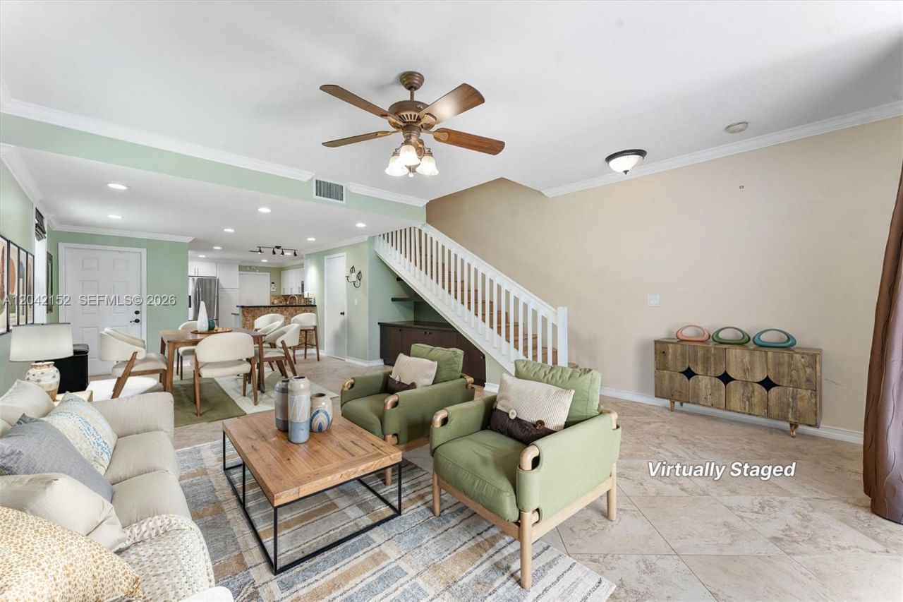 1552 Barcelona Way , Unit 6-19, Weston, FL 33327 Photo