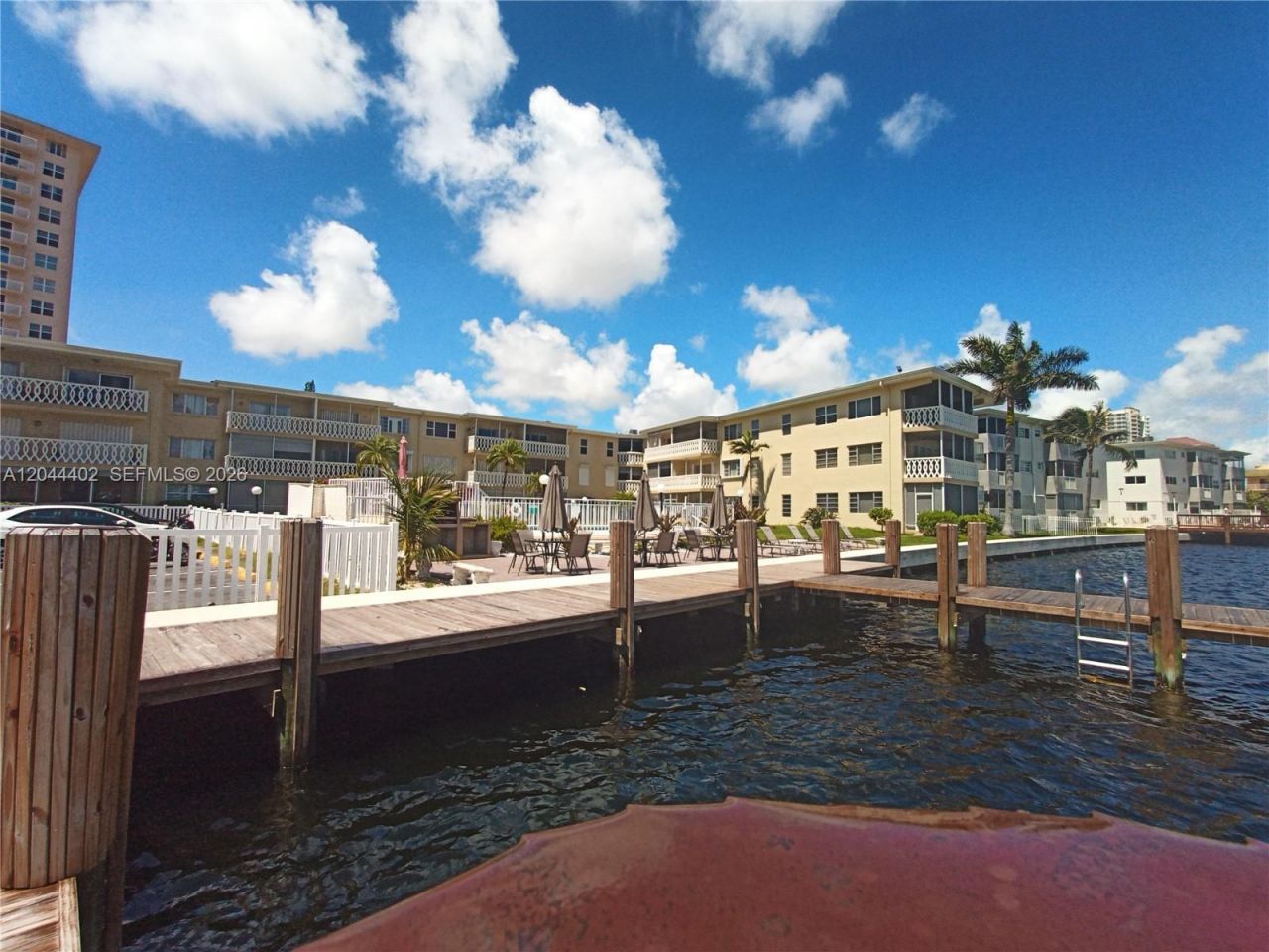 450 Golden Isles Dr, Unit 2H, Hallandale Beach, FL 33009 Photo