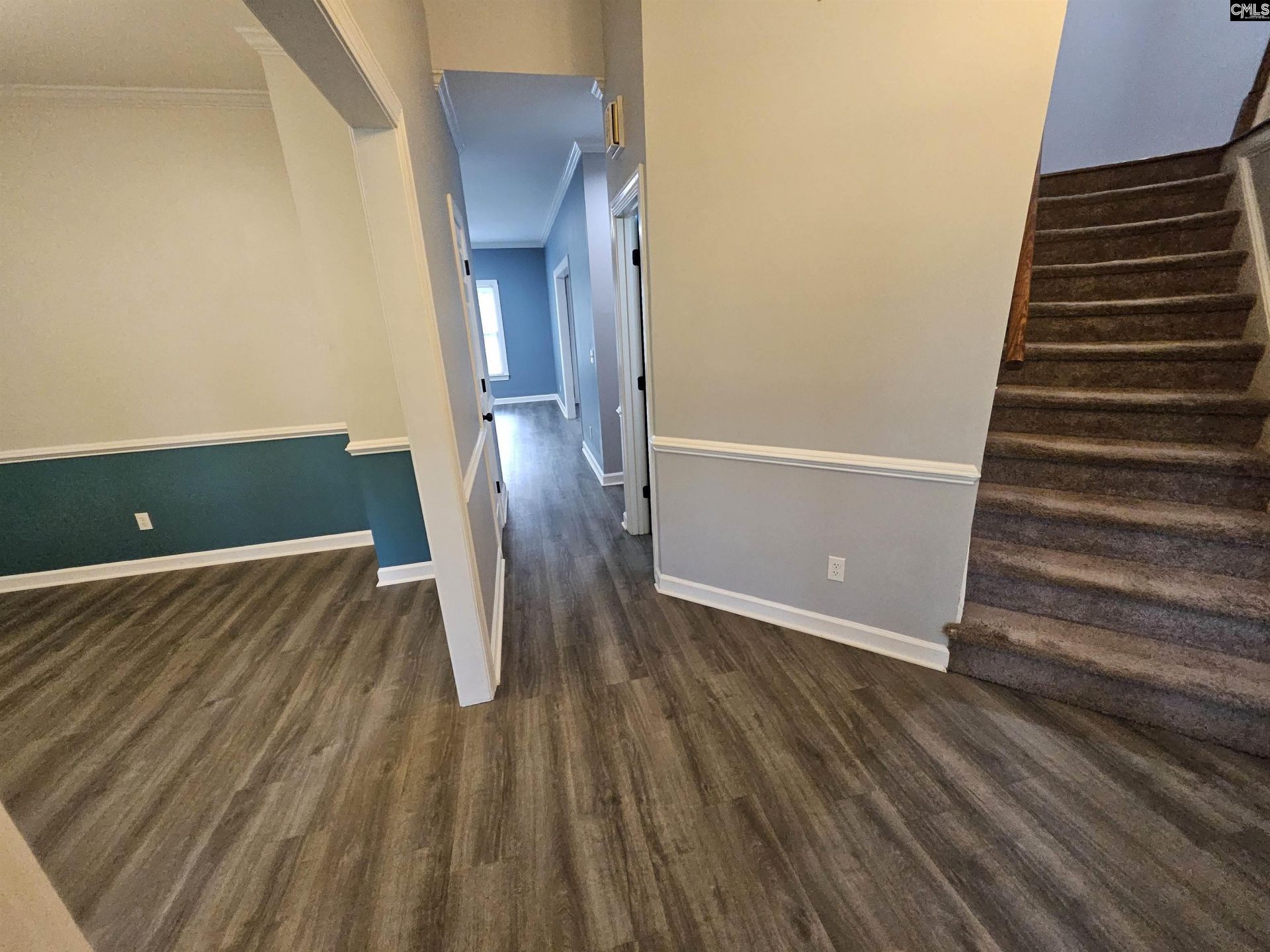 208 Winchester Court Photo 15