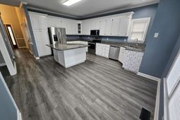 208 Winchester Court photo 4