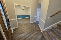 208 Winchester Court photo 4