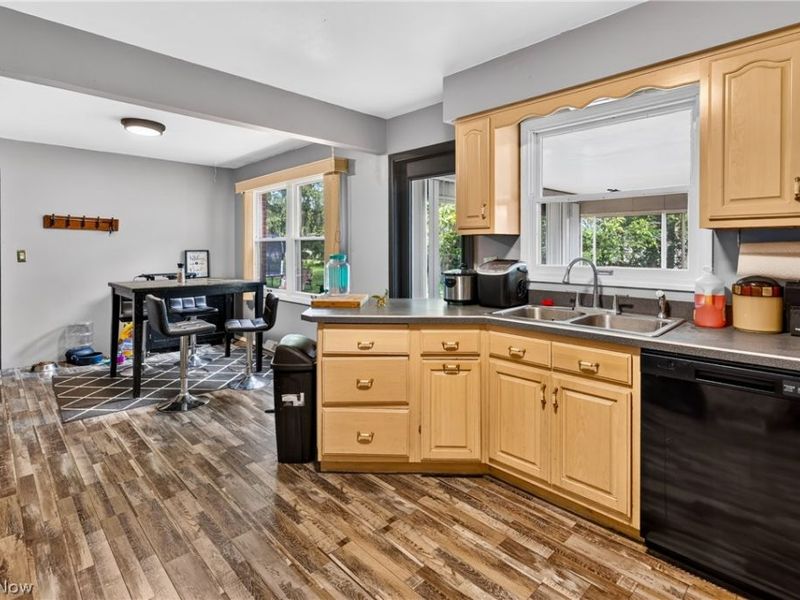2801 Reeves Road NE, Warren, OH 44483 Photo 6