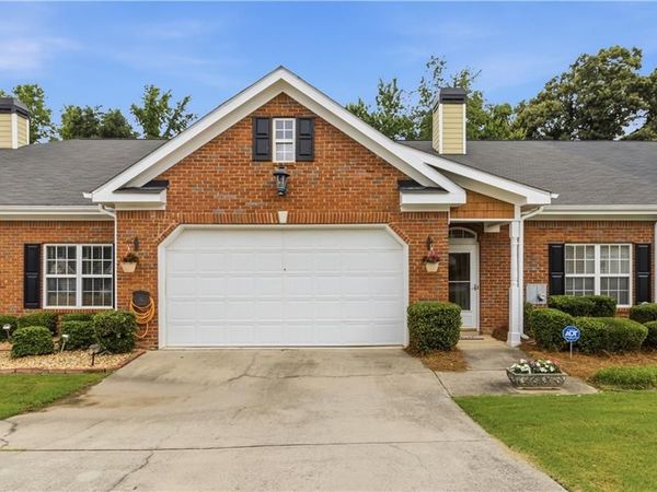 2510 Rosehill Circle , Lithia Springs, GA 30122