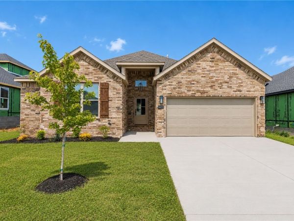 6609 SW Orange Avenue , Bentonville, AR 72713