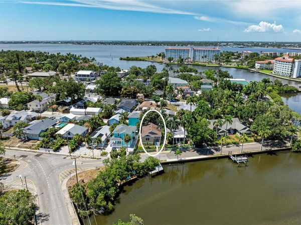 632 VIRGINIA DRIVE, BRADENTON, FL 34205