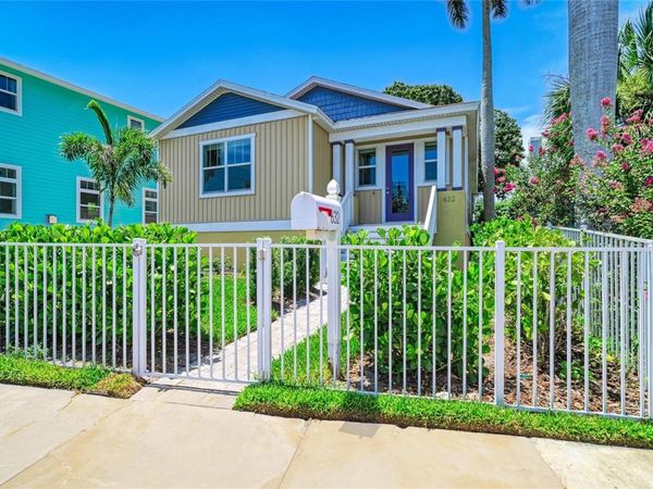 632 VIRGINIA DRIVE , BRADENTON, FL 34205