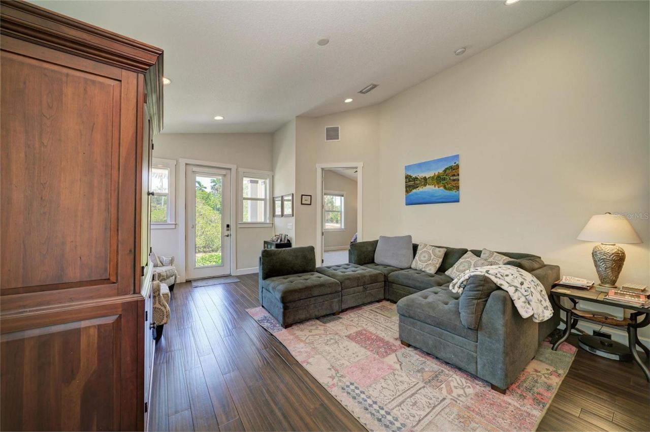 632 Virginia Drive , Bradenton, FL 34205 Photo
