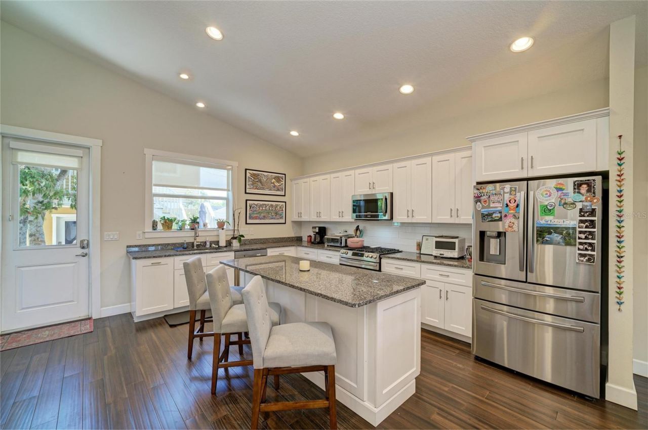 632 Virginia Drive , Bradenton, FL 34205 Photo