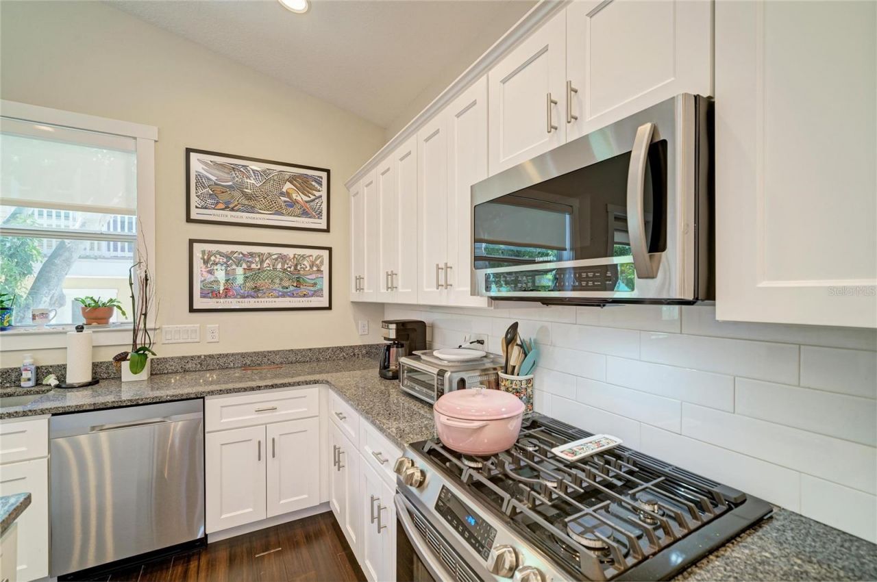 632 Virginia Drive , Bradenton, FL 34205 Photo