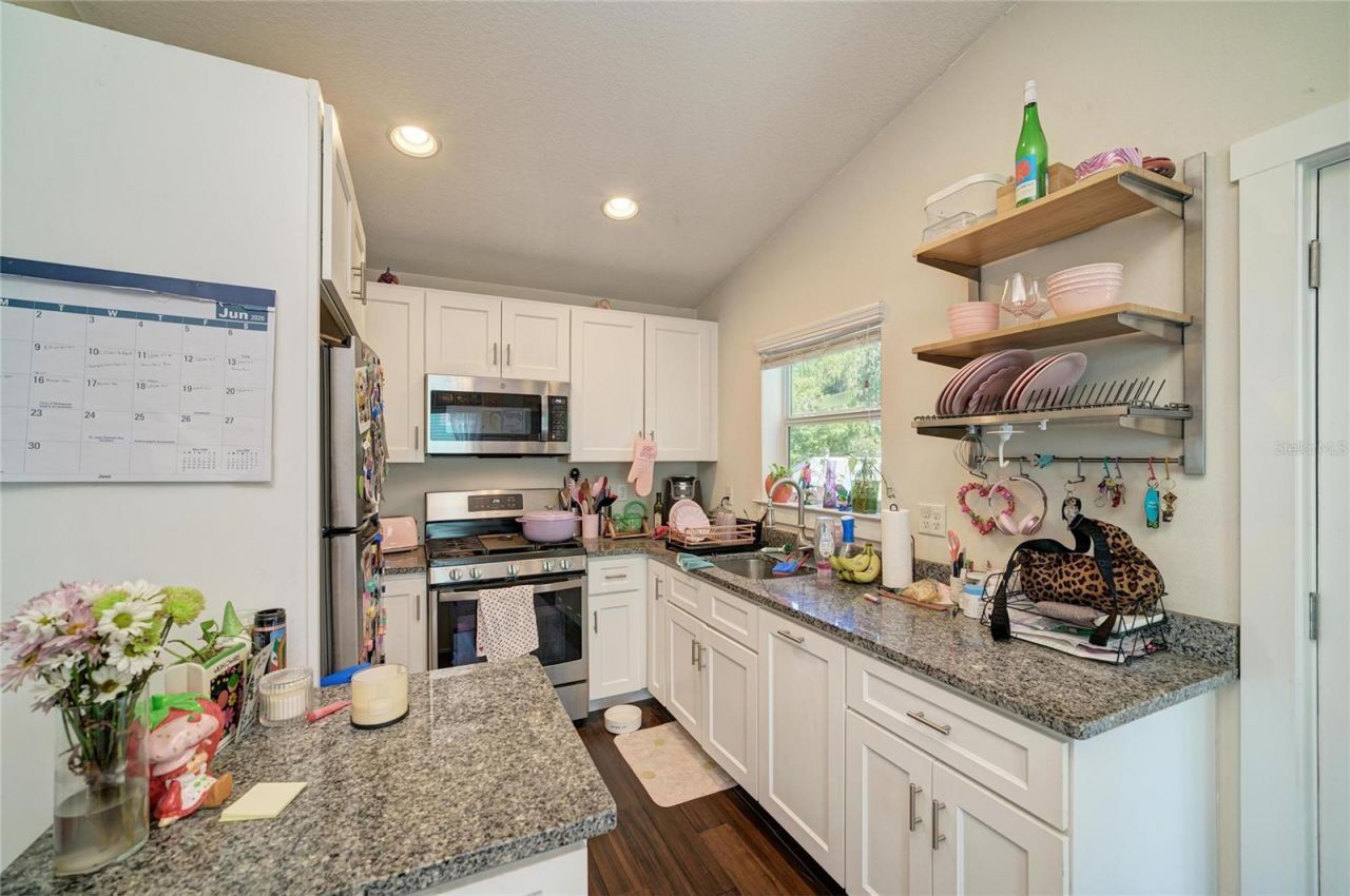 632 Virginia Drive , Bradenton, FL 34205 Photo