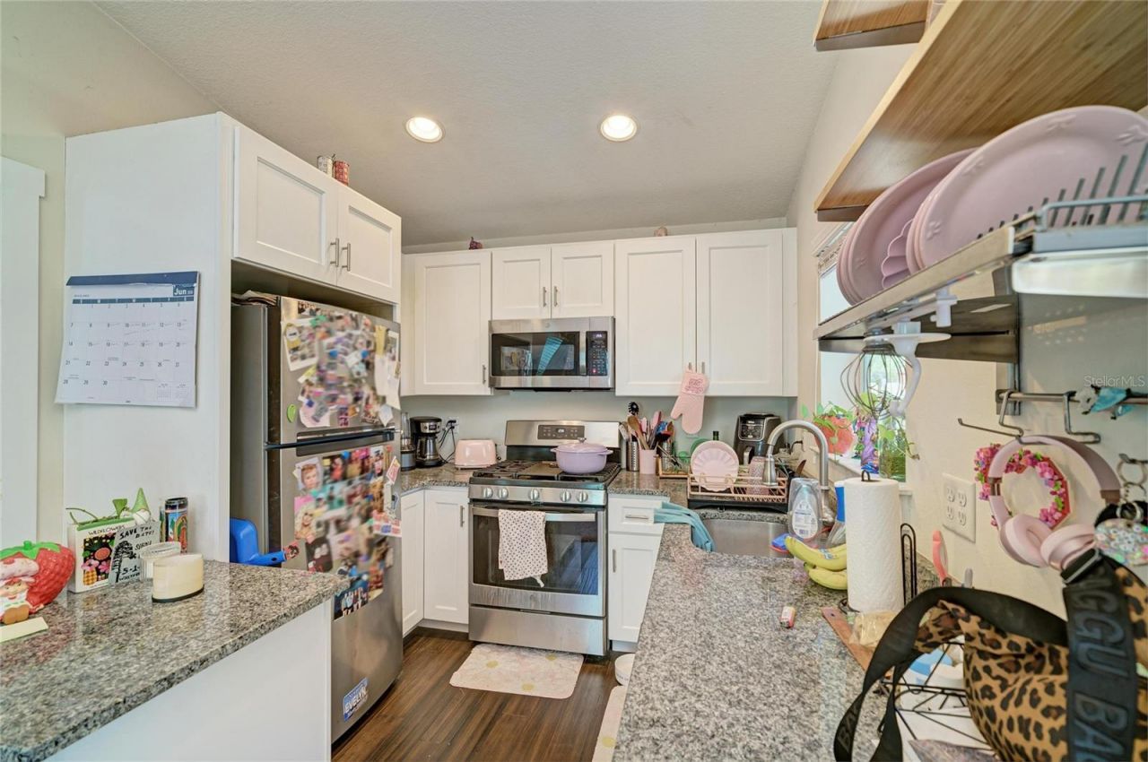 632 Virginia Drive , Bradenton, FL 34205 Photo