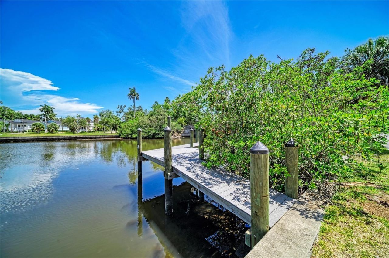 632 Virginia Drive , Bradenton, FL 34205 Photo