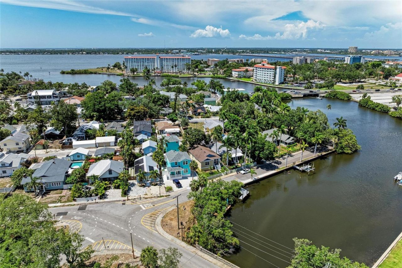 632 Virginia Drive , Bradenton, FL 34205 Photo