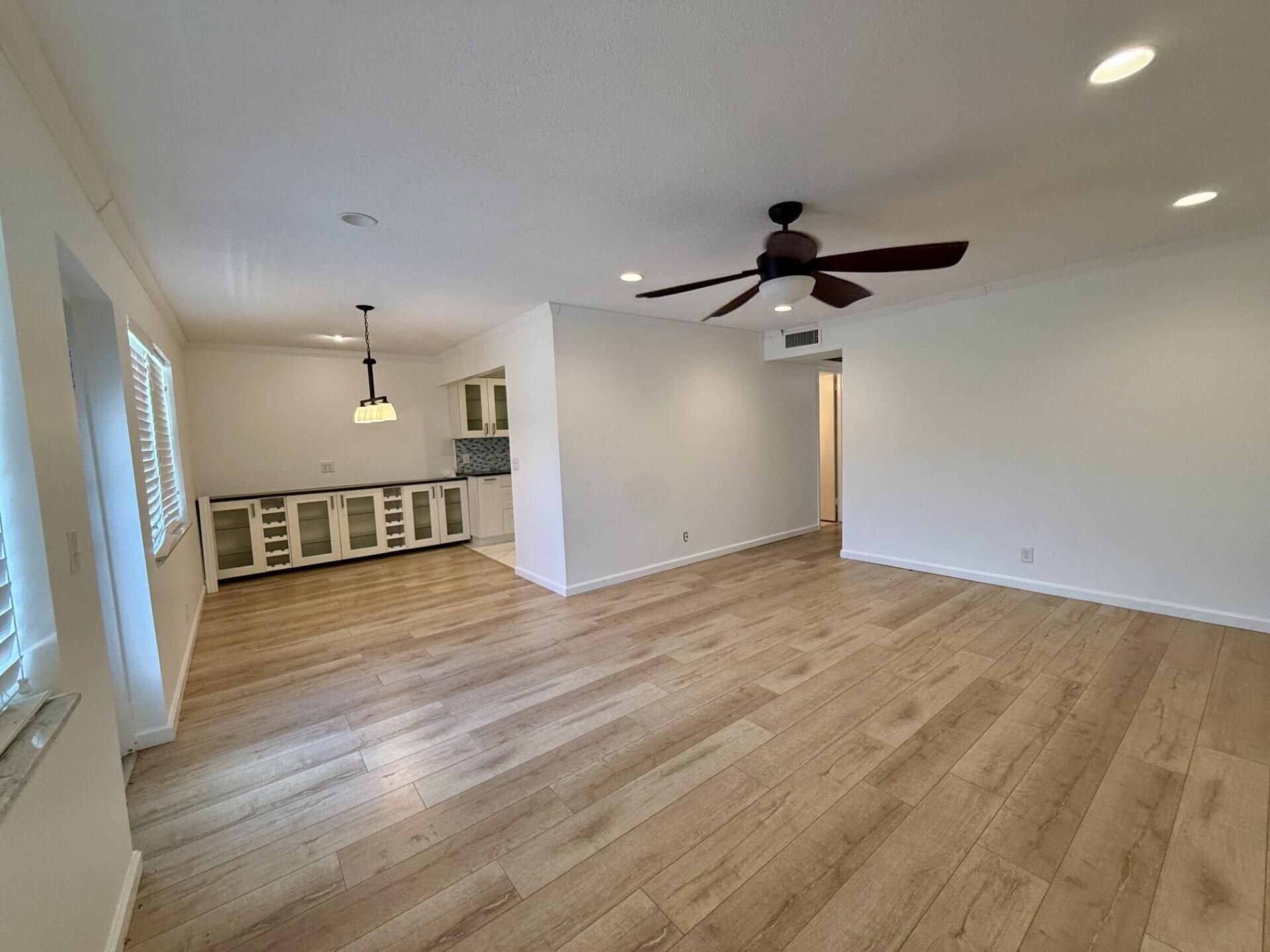 22 Somerset A, Unit 22, West Palm Beach, FL 33417 Photo