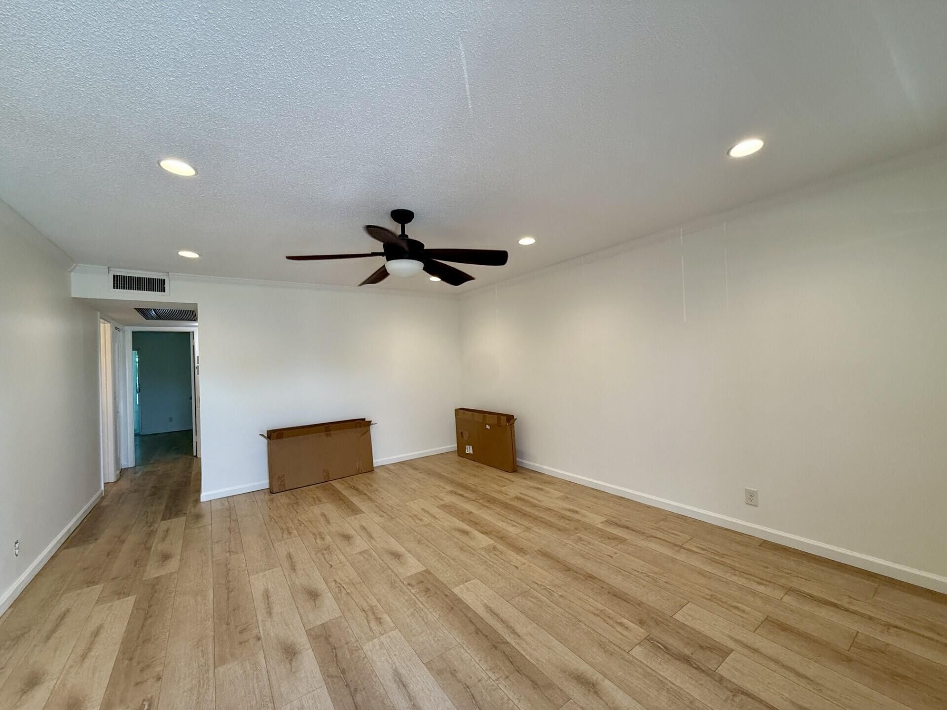 22 Somerset A, Unit 22, West Palm Beach, FL 33417 Photo