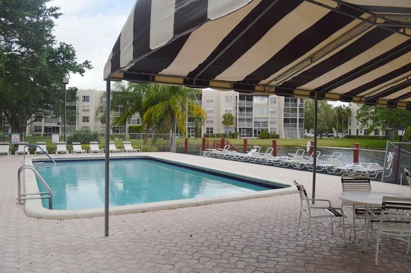 9311 Orange Grove Drive, Unit 109, Davie, FL 33324 Photo