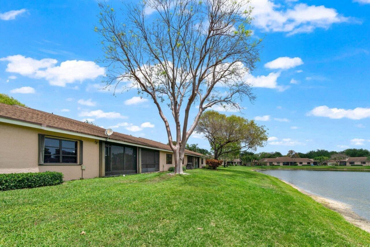 8286 Springlake Drive, Boca Raton, FL 33496 Photo
