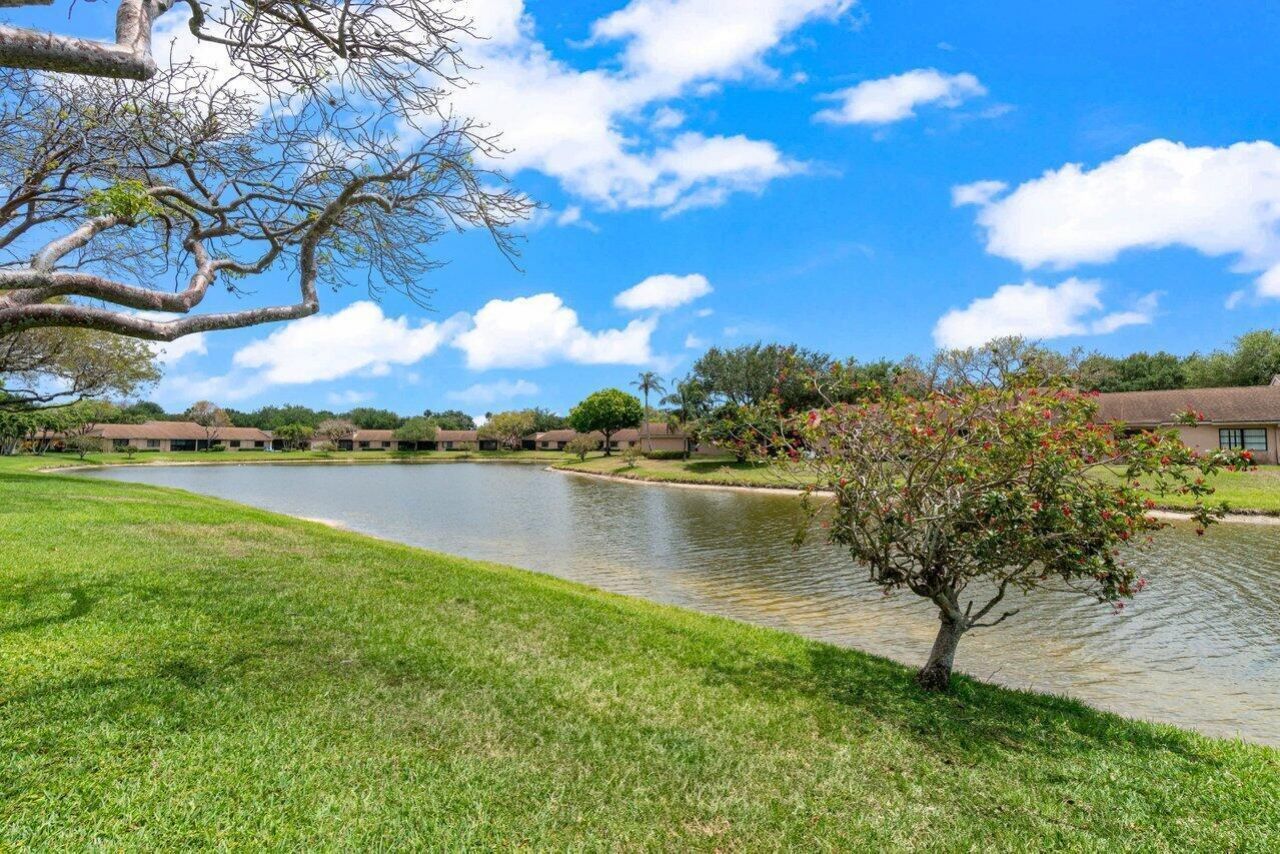 8286 Springlake Drive, Boca Raton, FL 33496 Photo