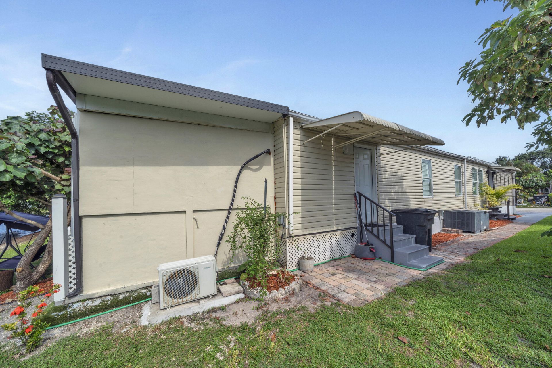 139 Plantation Boulevard, Greenacres, FL 33467 Photo