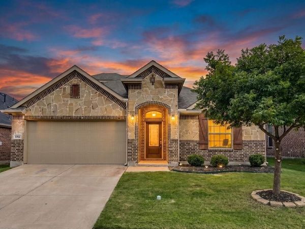 1352 Lake Grove Drive, Little Elm, TX 75068