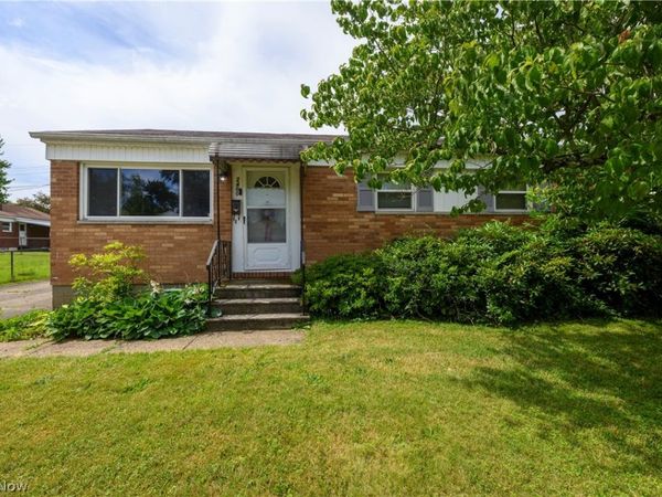 2400 40th Street NE, Canton, OH 44705