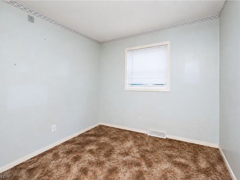 2400 40th Street NE, Canton, OH 44705 Photo 10