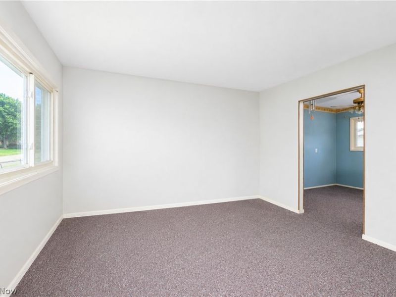 2400 40th Street NE, Canton, OH 44705 Photo 8