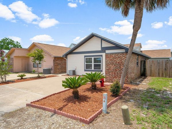 237 Indian Oaks Drive, Destin, FL 32541