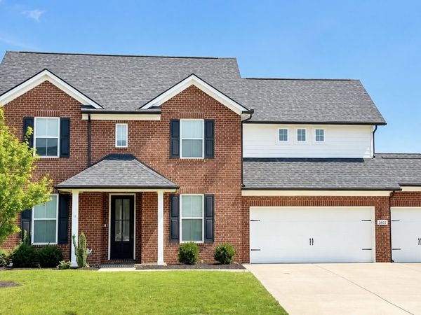 2402 Blue Heron Dr , Murfreesboro, TN 37128