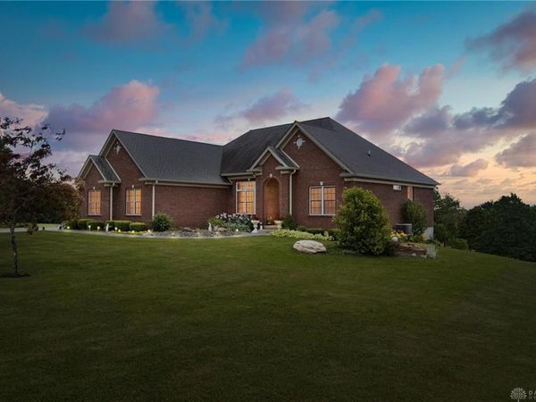 6880 Oakridge Road, Hillsboro, OH 45133