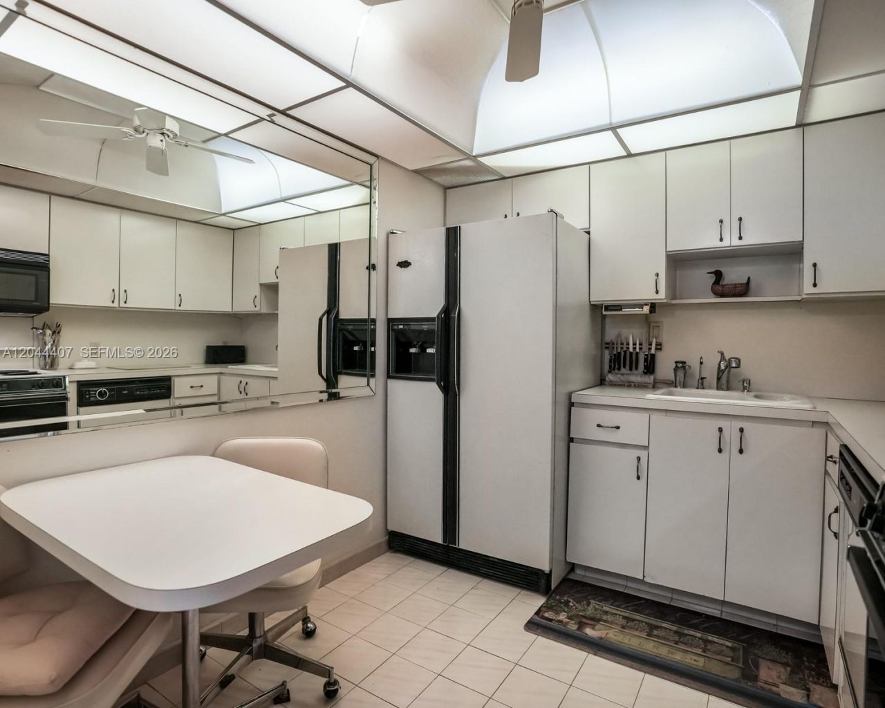 100 Bayview Dr , Unit 1620, Sunny Isles Beach, FL 33160 Photo