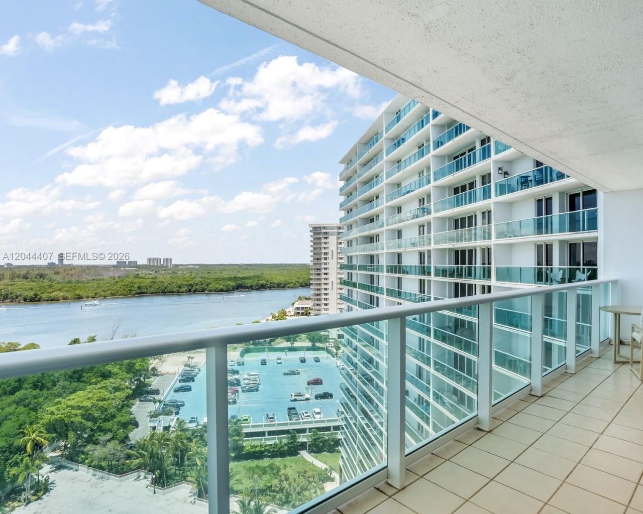 100 Bayview Dr , Unit 1620, Sunny Isles Beach, FL 33160 Photo