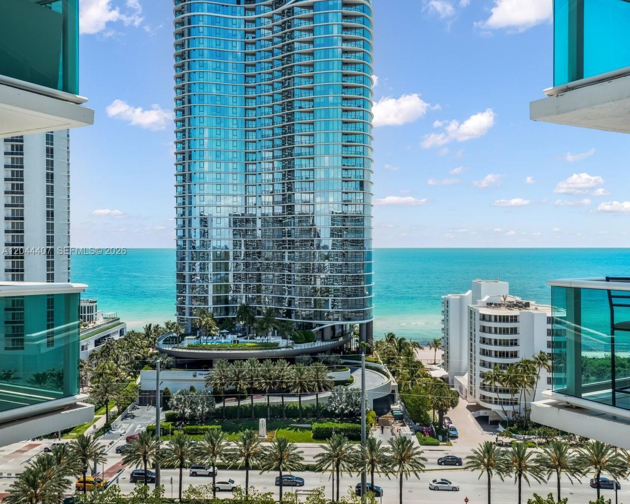 100 Bayview Dr , Unit 1620, Sunny Isles Beach, FL 33160 Photo