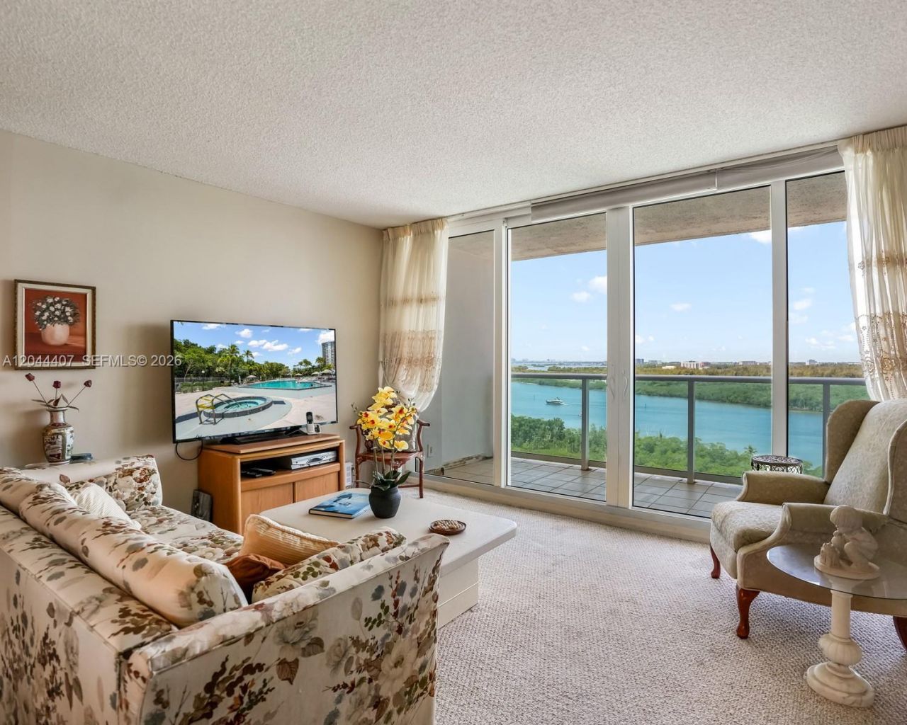100 Bayview Dr , Unit 1620, Sunny Isles Beach, FL 33160 Photo