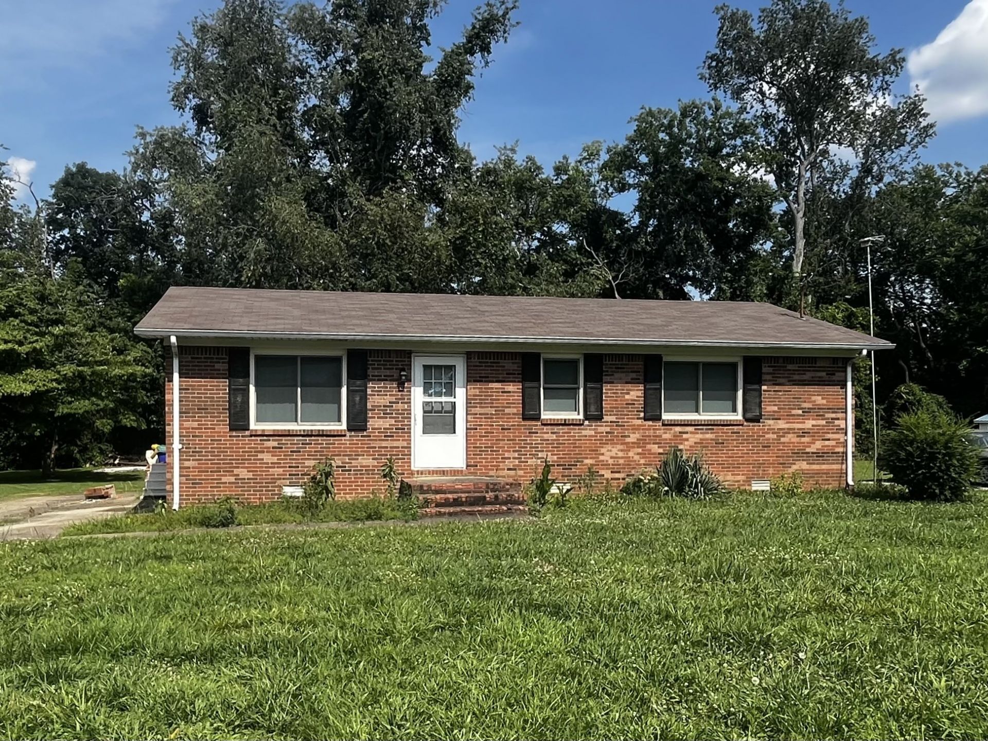 116 Hi View Dr, Russellville, KY 42276 Main Photo